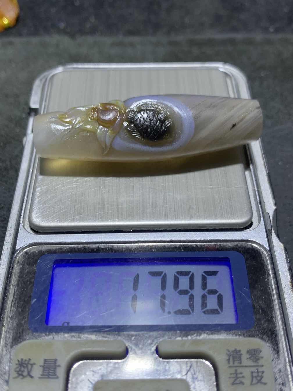 精美亚光高玉化千层纹巴西玛瑙手工俏色巧雕连年有余吊坠（把件）一个！