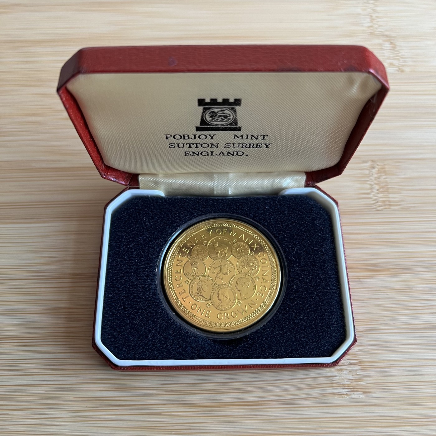 顺丰包邮 外国银币 马恩岛铸币300周年纪念 币中币 大银币盒证全少见