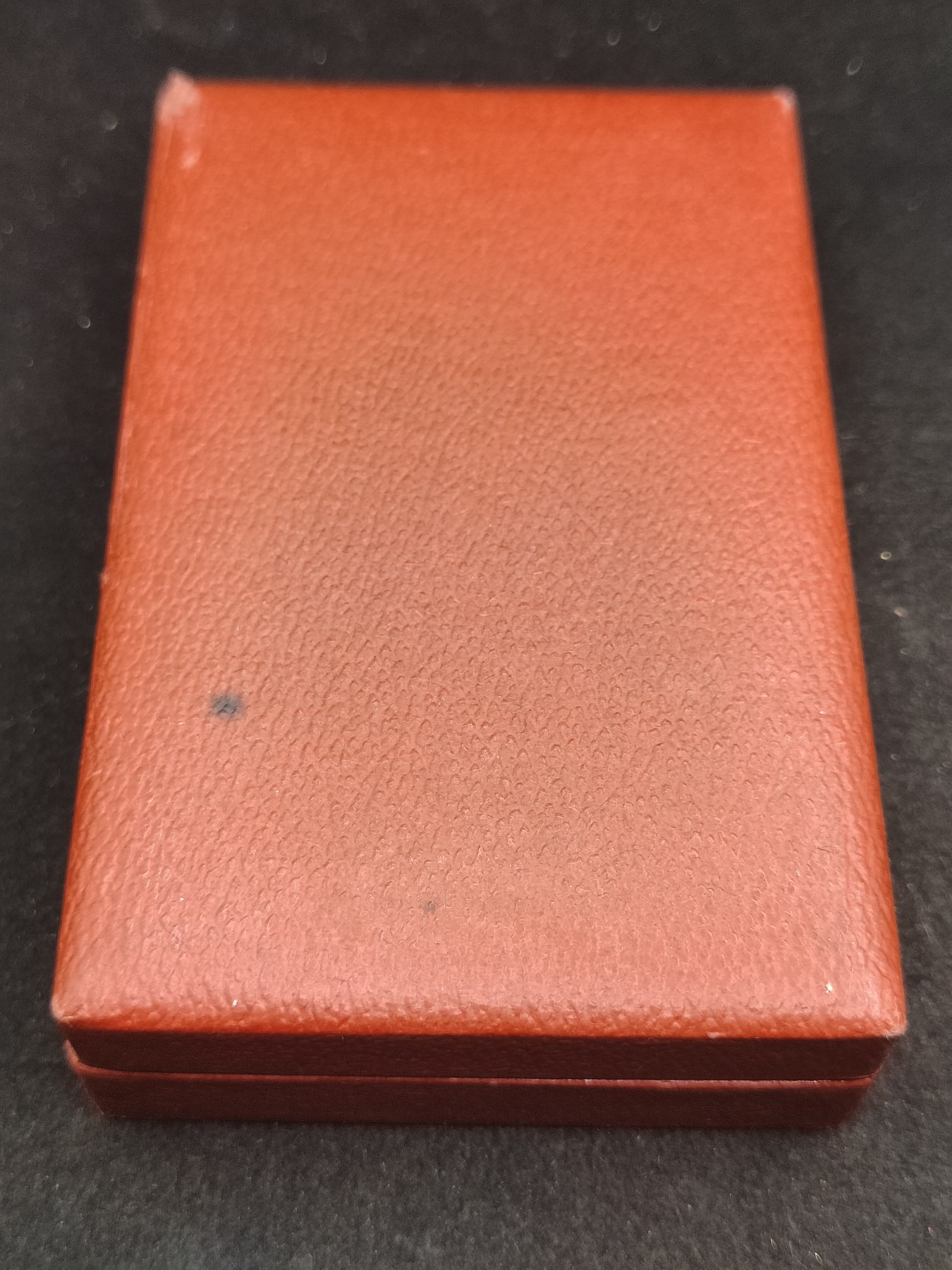 全场0元起拍 第122期 咸鱼国勋章拍卖专场 1月3日（周三）下午6：00开始 东德 共和国功绩奖章带盒略