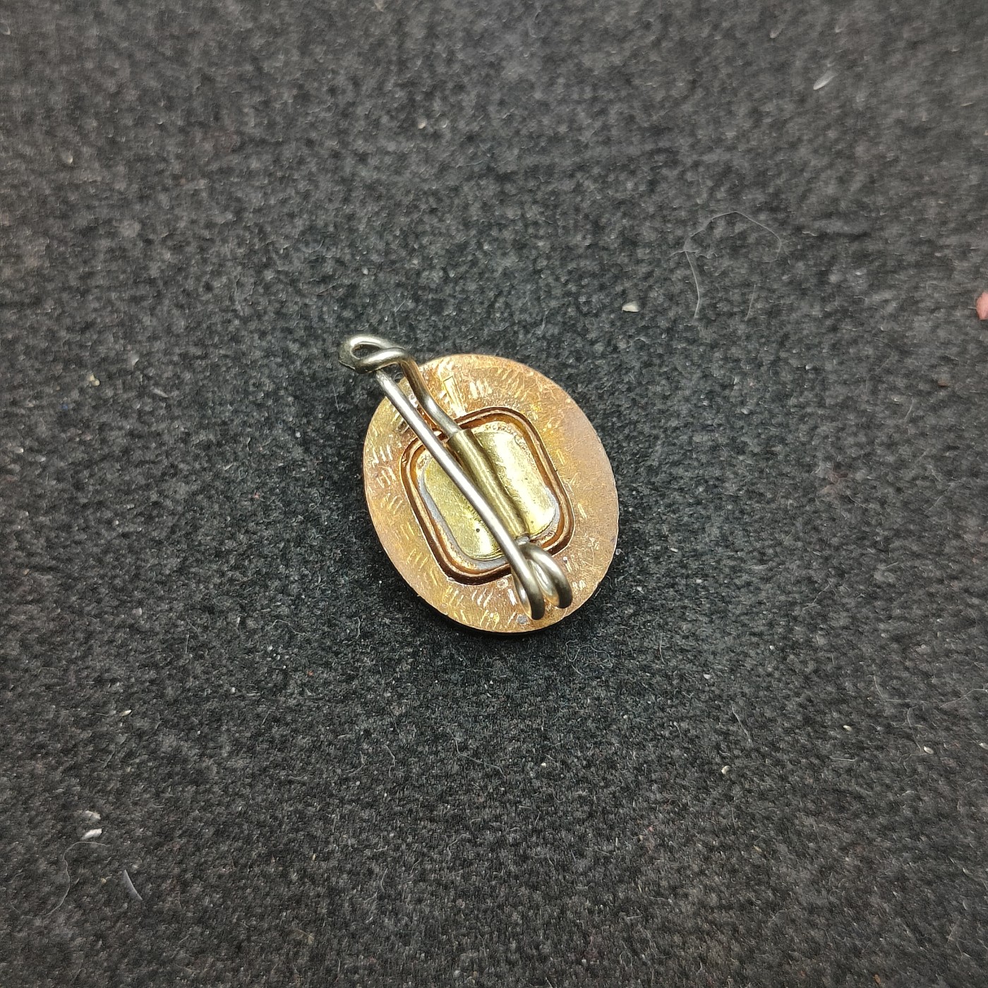 全场0元起拍 第122期 咸鱼国勋章拍卖专场 1月3日（周三）下午6：00开始 东德社会统一党党徽