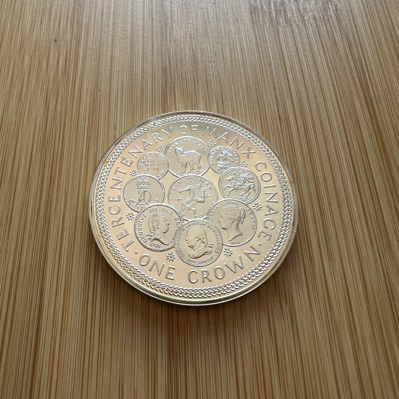 顺丰包邮 外国银币 马恩岛铸币300周年纪念 币中币 大银币盒证全少见