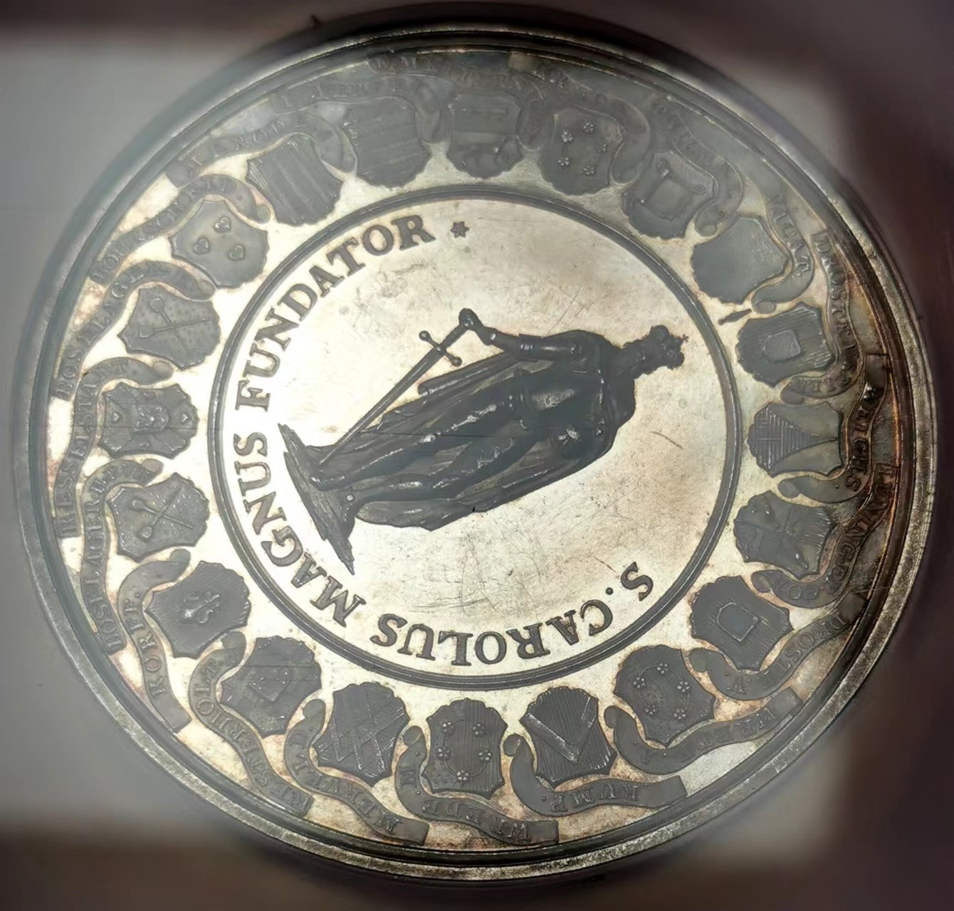 凡希万国世界钱币年度大拍第二季 NGC MS63 1801年德国奥格斯堡明斯特教区圣保罗|查理曼大帝纪念大银章 高浮雕有明显喷砂感与镜面感 49MM 42G