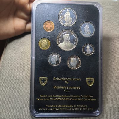 一百一十七期 一月第3拍 - 1.3.4瑞士黑盒套币