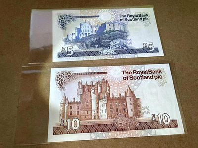 【Blue Auction】✨世界纸币精拍第413期【精】 【一组2张 包含A/1冠】苏格兰 大卷毛1987年5-10镑 UNC- 