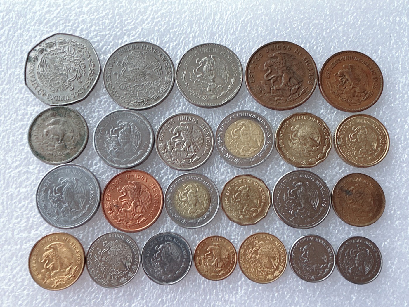 全场一元起拍 世界散币、银币专场 第52期 墨西哥硬币24枚 无重复