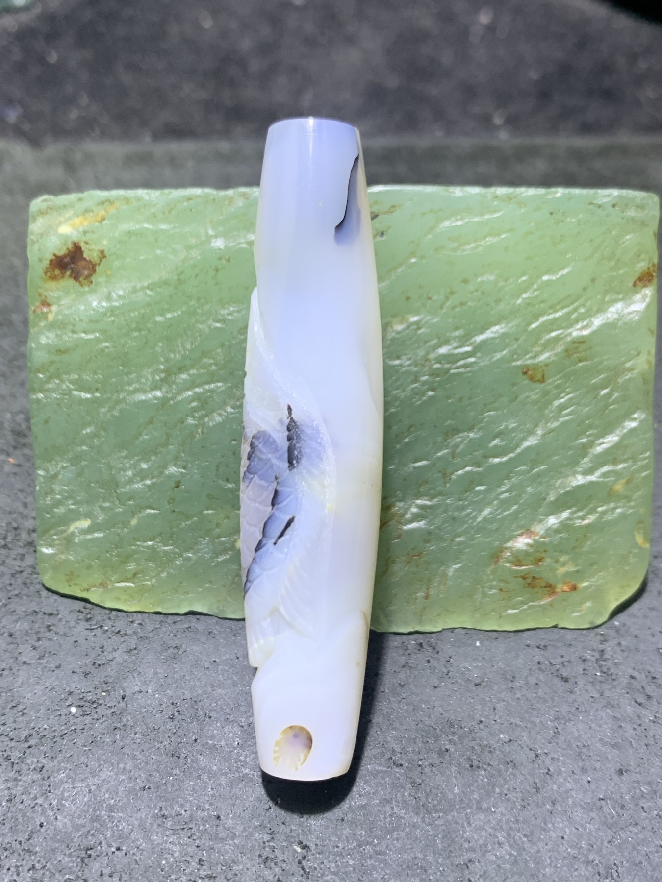 精美高玉化马达加斯加海洋玉髓手工俏色巧雕鱼吊坠（把件）一个