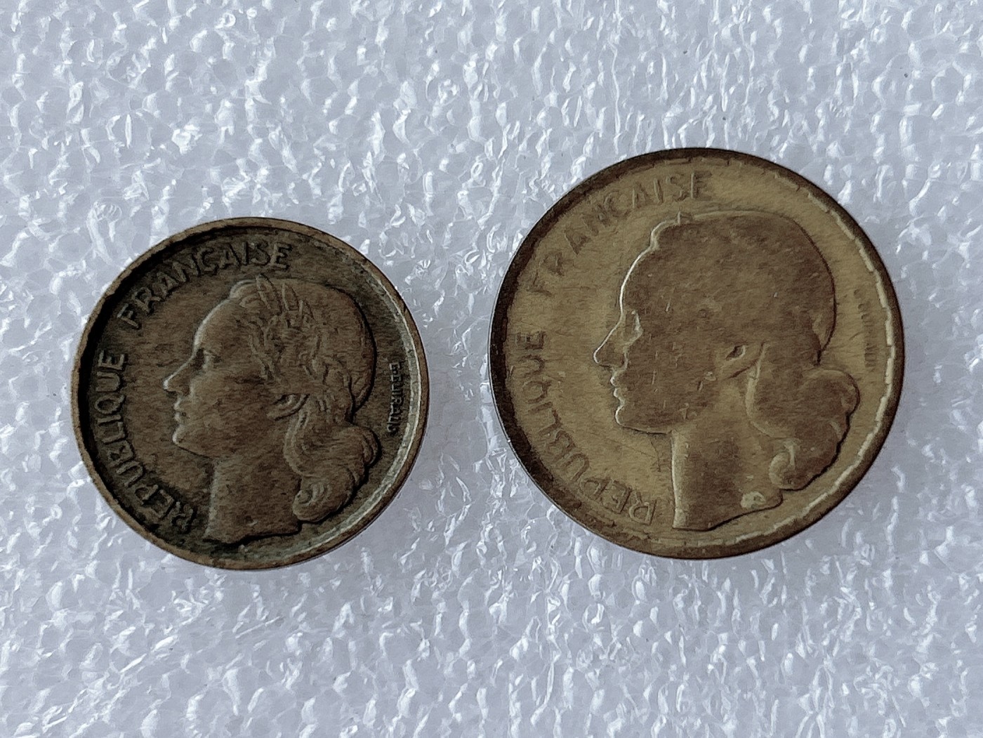 全场一元起拍 世界散币、银币专场 第52期 法国50年代高卢鸡硬币2枚