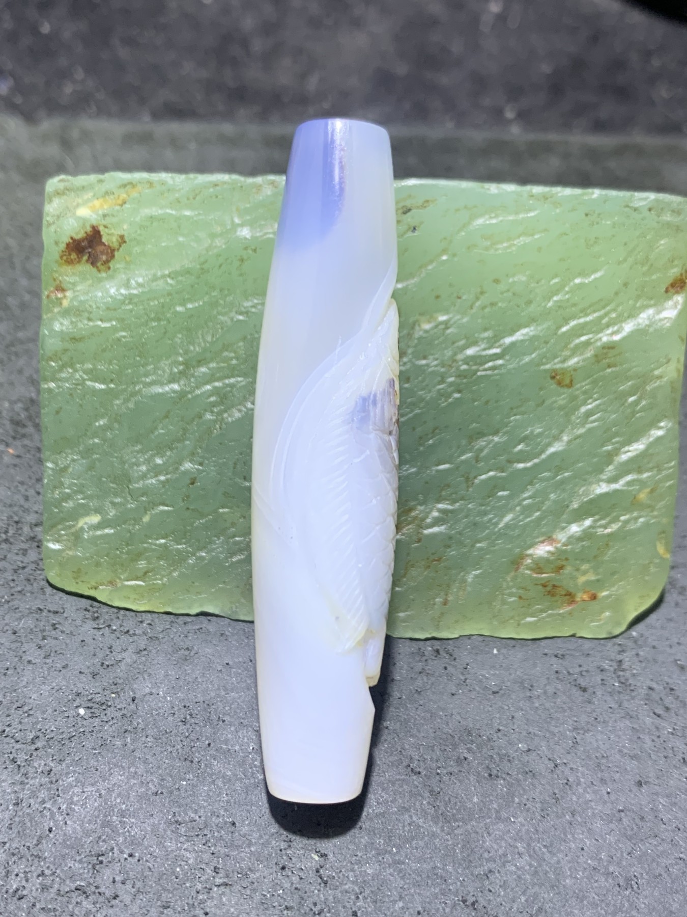 精美高玉化马达加斯加海洋玉髓手工俏色巧雕鱼吊坠（把件）一个