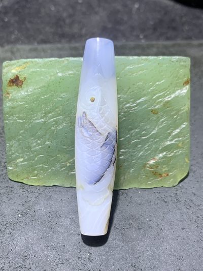 精美高玉化马达加斯加海洋玉髓手工俏色巧雕鱼吊坠（把件）一个 - 精美高玉化马达加斯加海洋玉髓手工俏色巧雕鱼吊坠（把件）一个