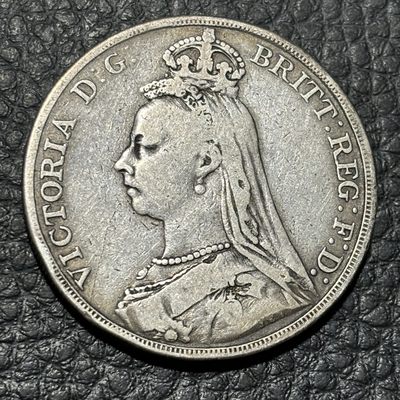 【臻藏泉阁·第一期】外国银币专场&全场保真包代包邮 - 英国维多利亚高冠马剑一克朗银币，一图一物、保真包代包邮