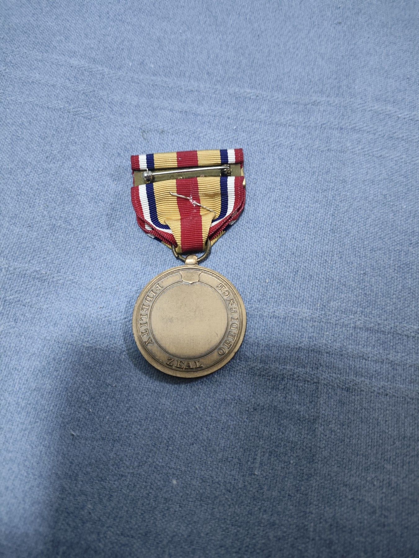 仁孝堂徽章红藏拍卖(第一场) 美国奖章 美国海军陆战队预备役奖章 带一颗银星勋饰 代表5次获得 上挂带厂标