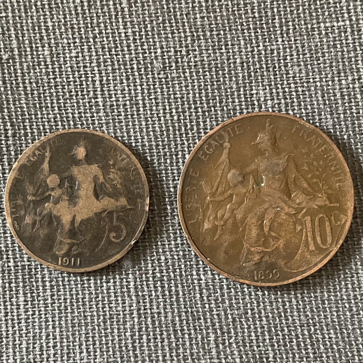 外国硬币首场2024-1-6 法国1911五分、1899十分铜币一组