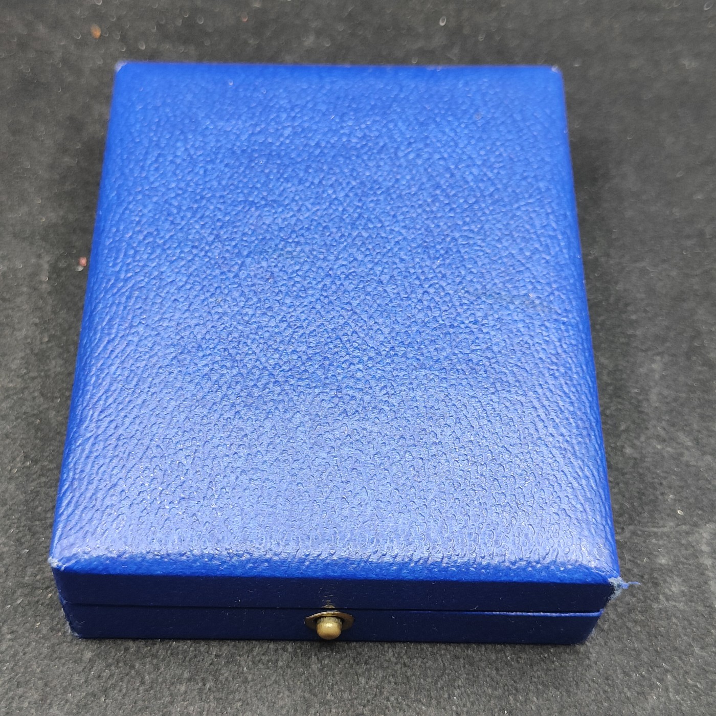 全场0元起拍 第123期 咸鱼国勋章拍卖专场 1月7日（周日）下午6：00开始 稀有 早期铜珐琅良好做工 东德建国20周年纪念章