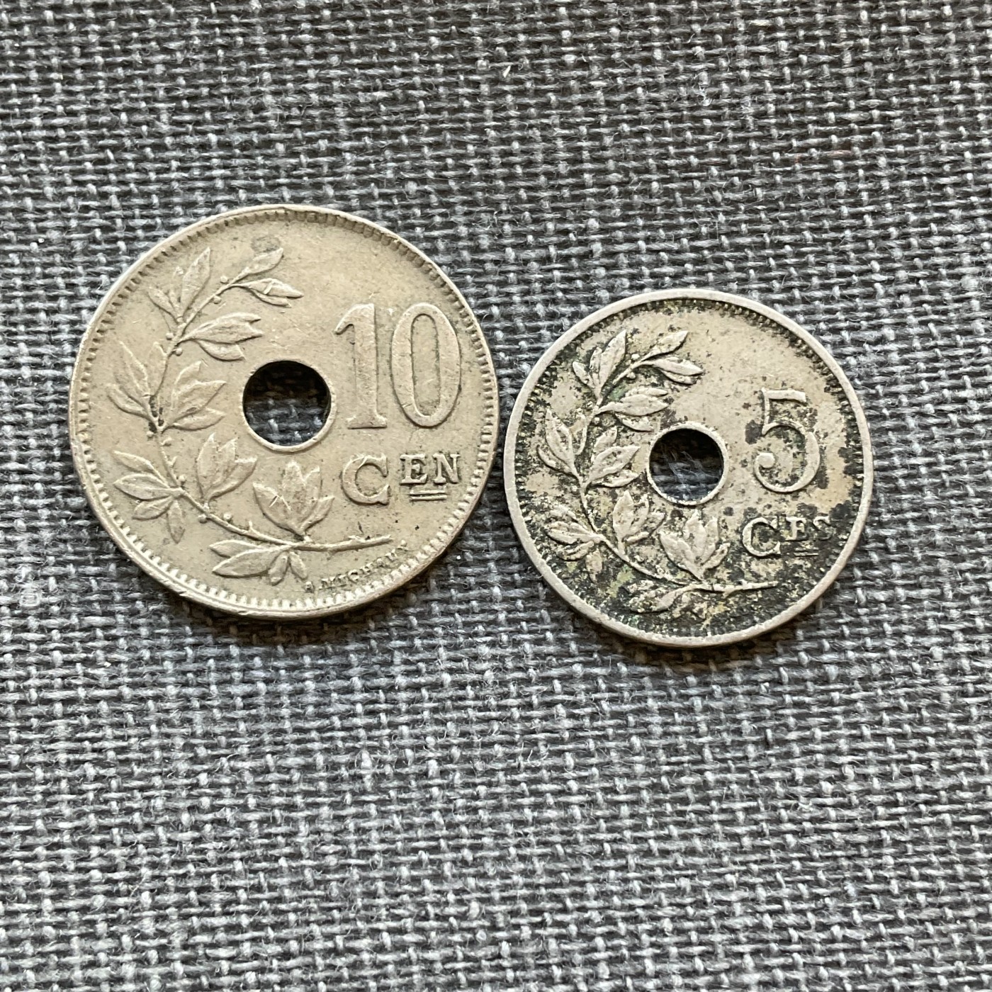 外国硬币首场2024-1-6 比利时中孔1913、1921