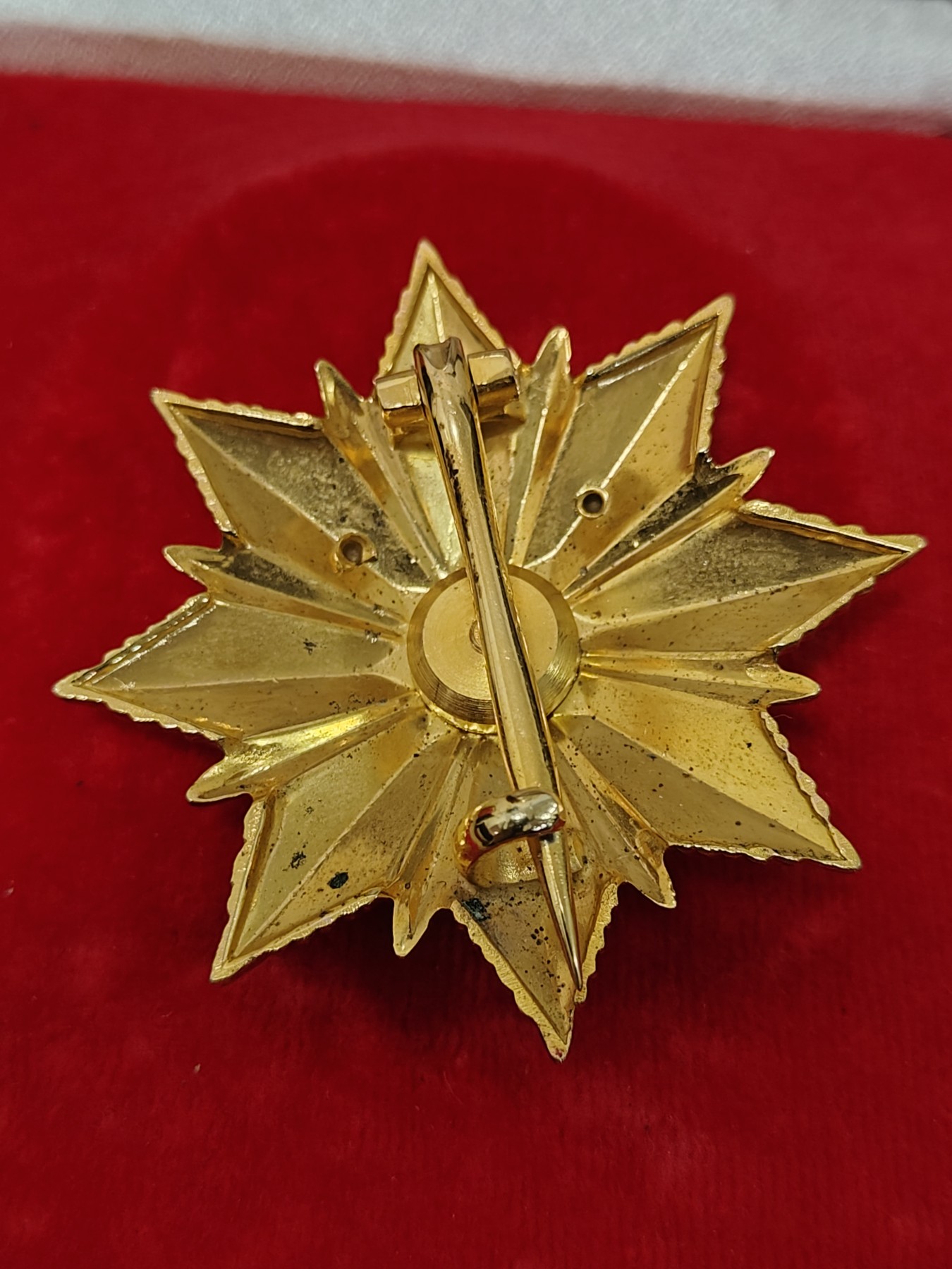 全场0元起拍 第123期 咸鱼国勋章拍卖专场 1月7日（周日）下午6：00开始 匈牙利人民共和国国旗勋章稀少高级荣誉铜镀金珐琅 带盒 多颁发给匈牙利和苏东阵营将官等高级军官