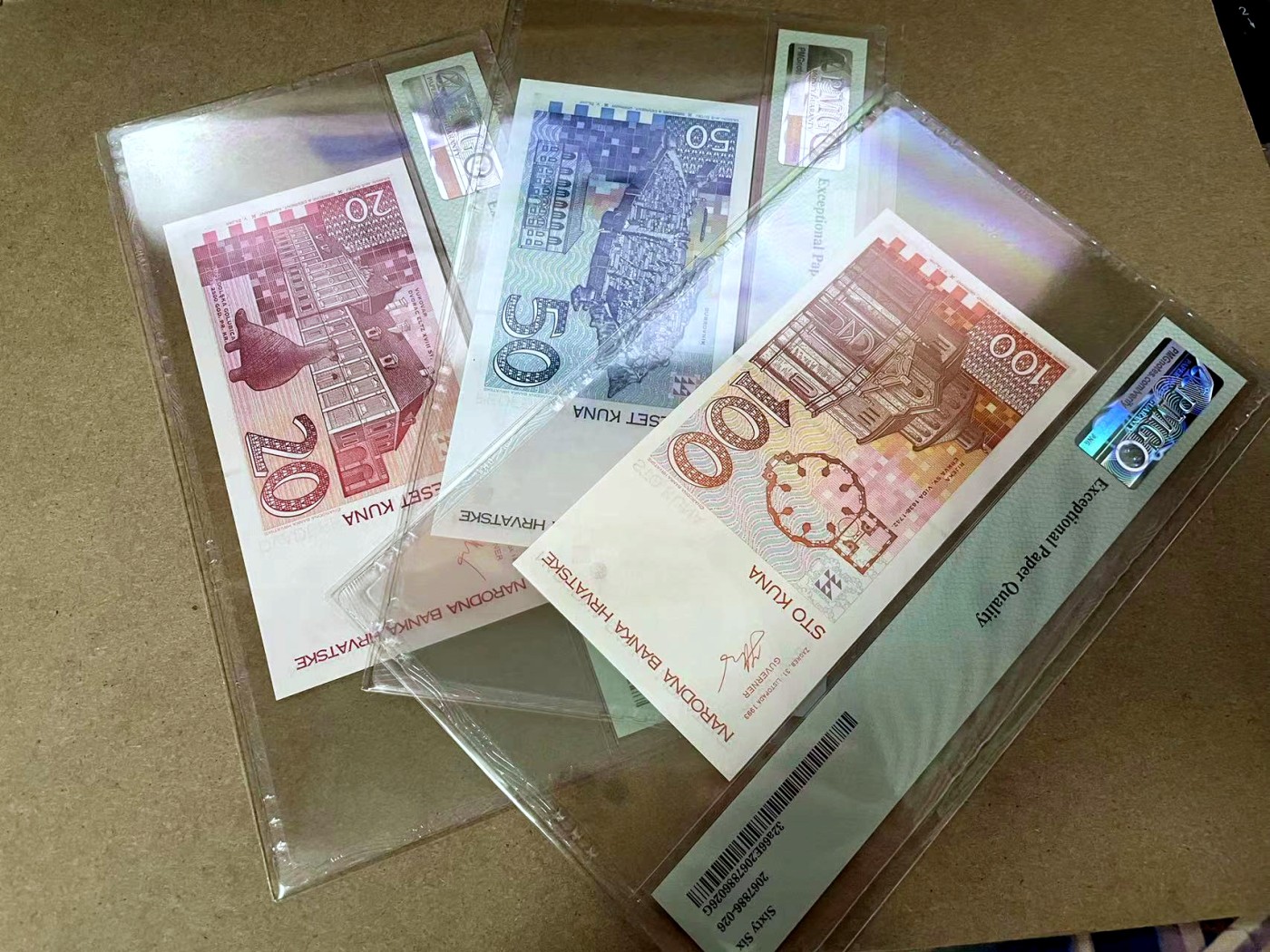 【Blue Auction】✨世界纸币精拍第414期【精】  【一组 8张 AA冠千位全同小号倒置号】克罗地亚 1993年10-1000库纳 PMG68EPQ-64EPQ 精美 