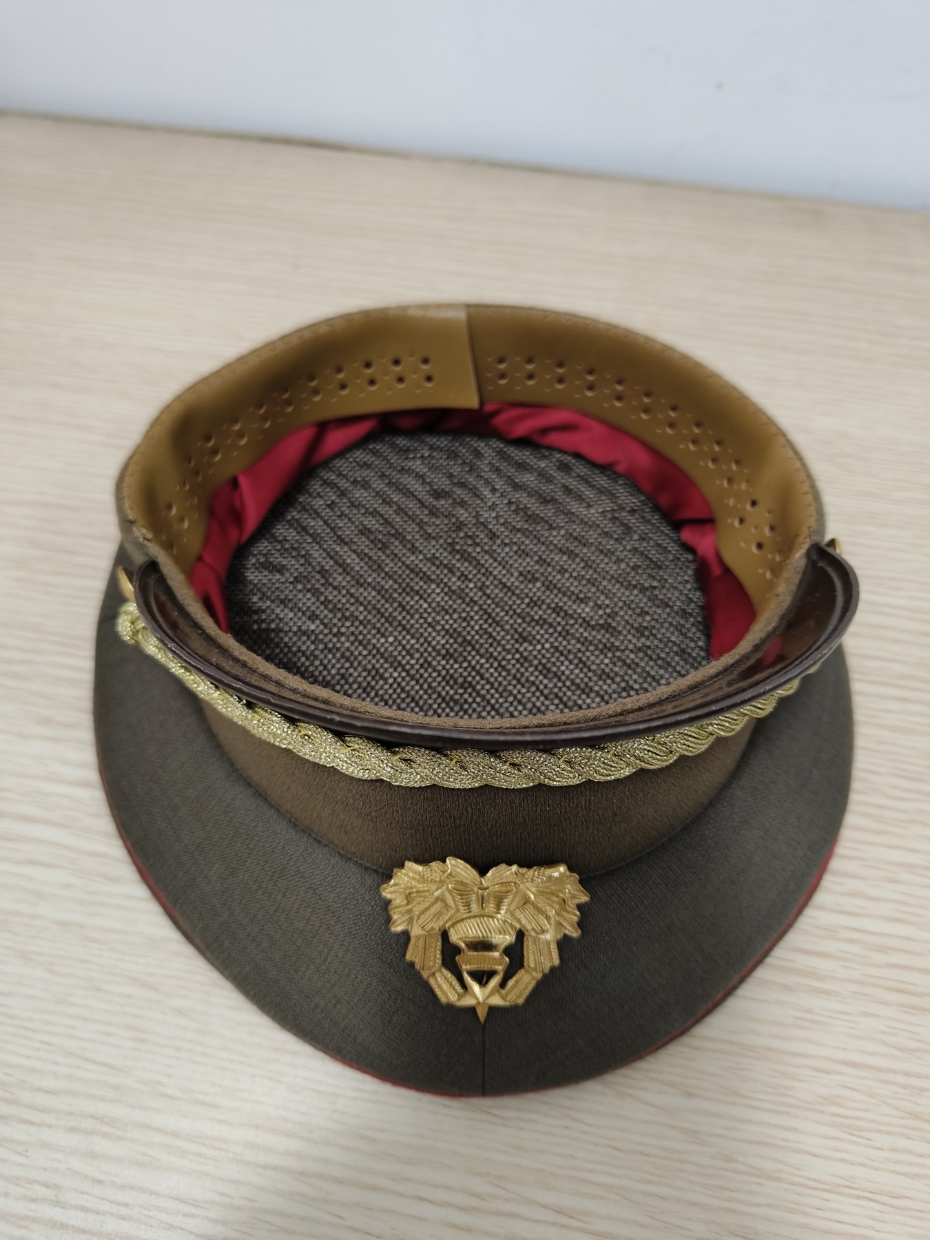 全场0元起拍 第123期 咸鱼国勋章拍卖专场 1月7日（周日）下午6：00开始 匈牙利将官大檐帽 58CM LajosCzinege齐奈盖·拉约什 匈牙利陆军大将国防部长政治局委员副总理