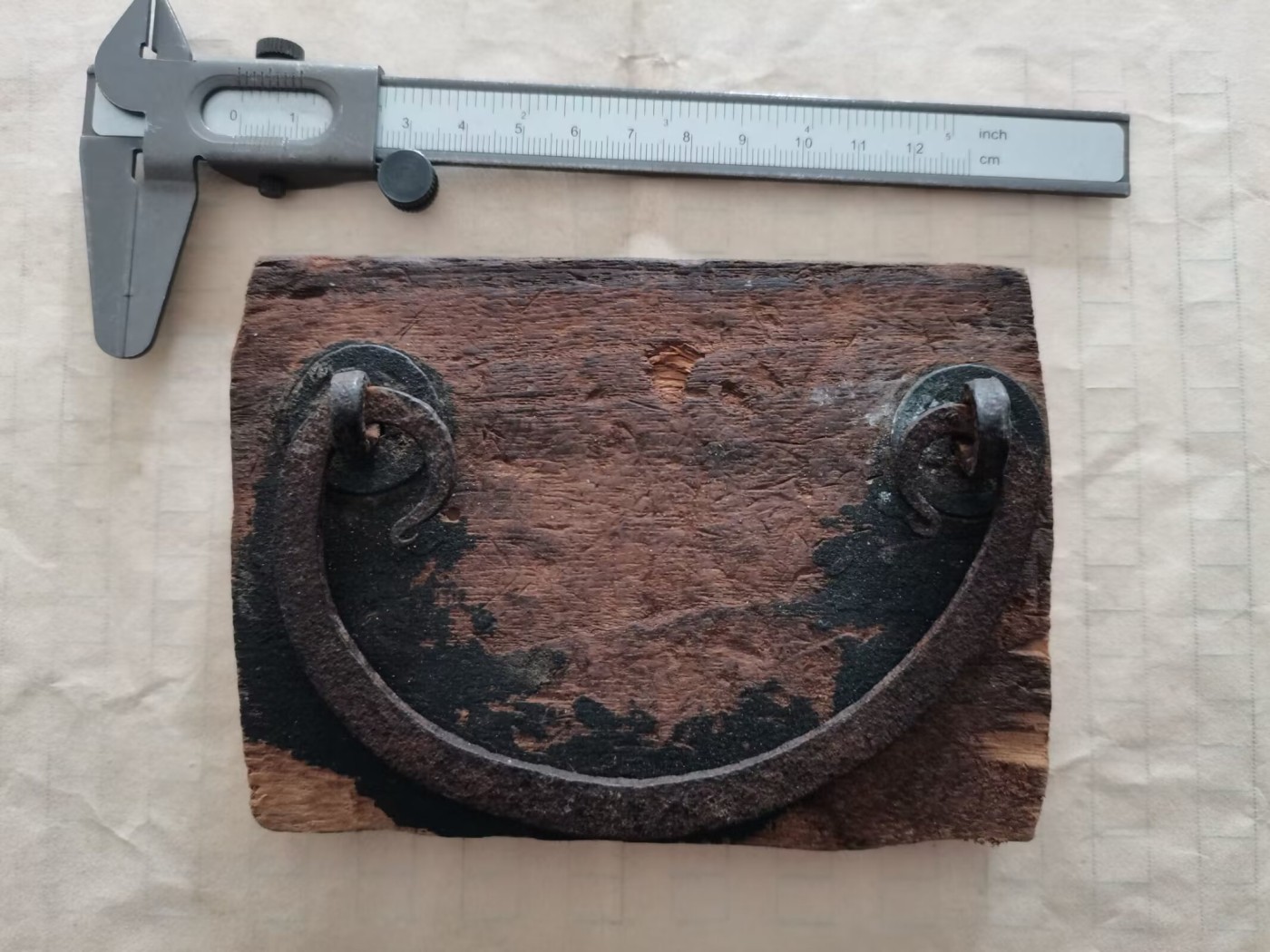 老橱子拉板一个