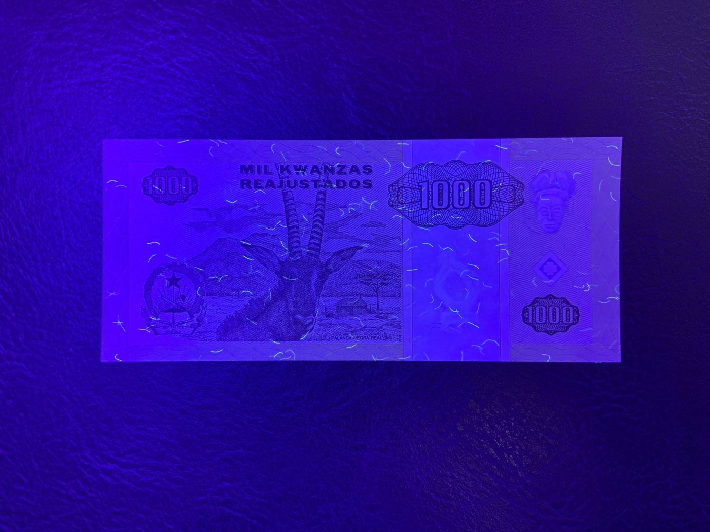 收藏联盟Quantum Auction 第316期拍卖  安哥拉1995年1000宽扎 品相全新UNC