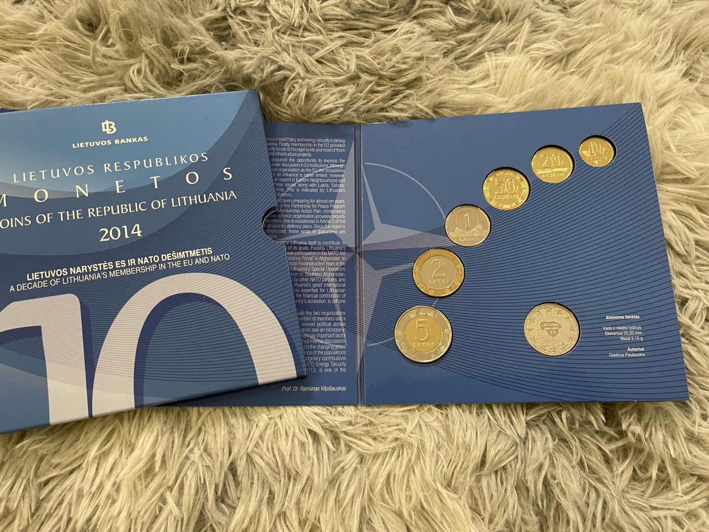 【币观天下】第2期钱币低佣金秒杀专场全场三件以上包邮 立陶宛2014年关门套币 含一枚纪念银章 稀少