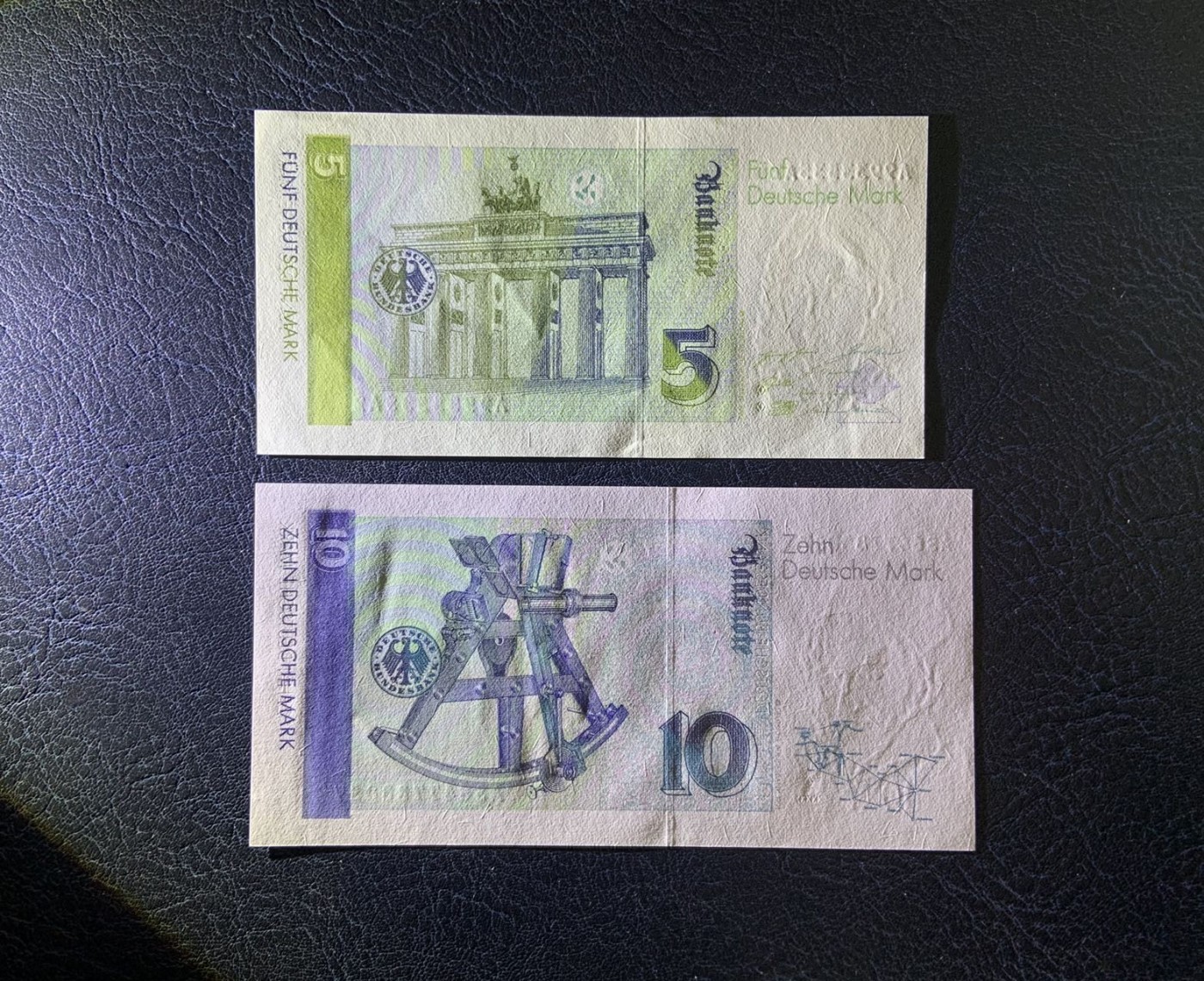 收藏联盟Quantum Auction 第316期拍卖  德国联邦1991年5马克和1989年10马克 品相全新UNC 5为AA冠 10为首发年