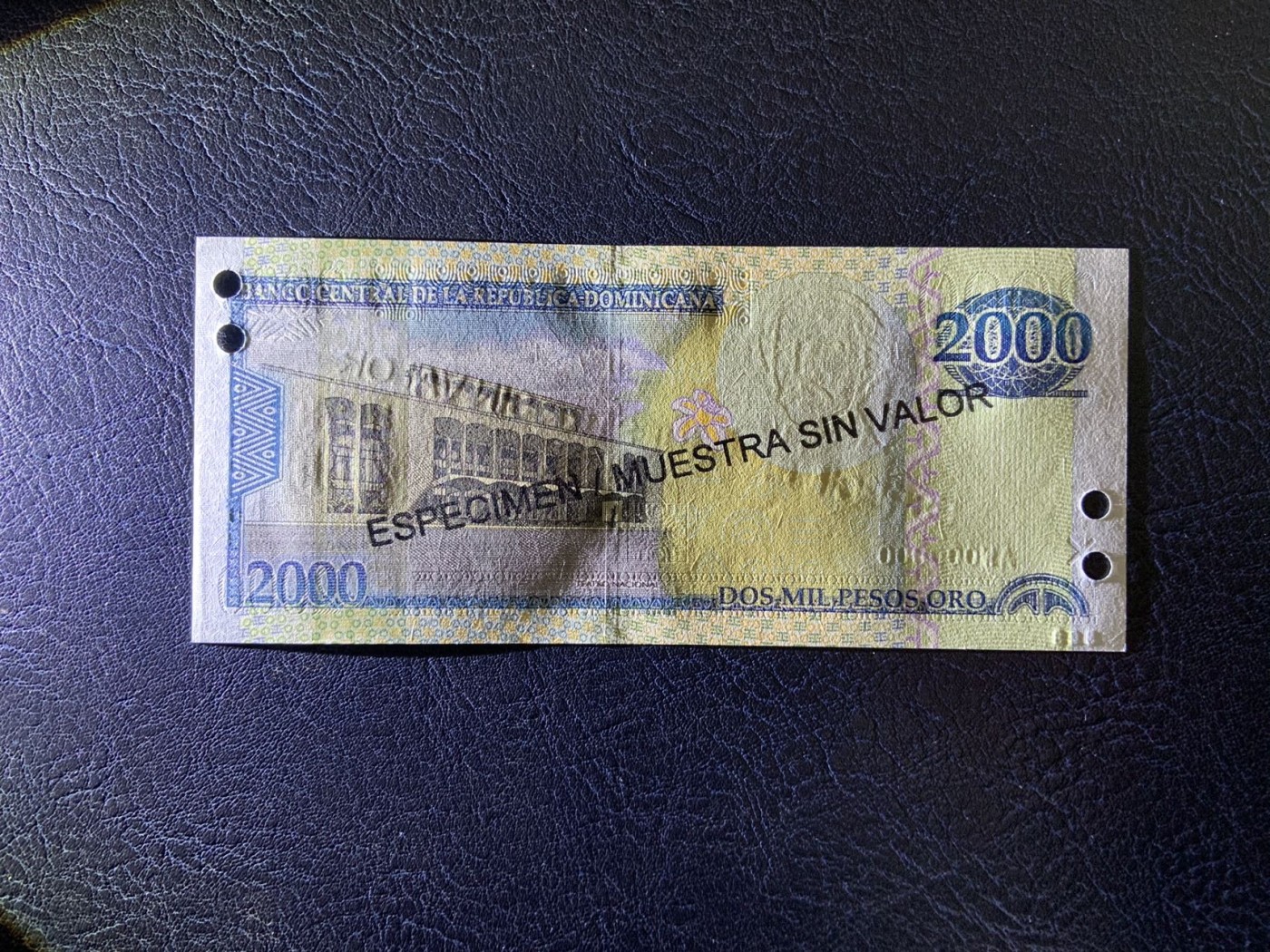 收藏联盟Quantum Auction 第316期拍卖  多米尼加2004年2000比索样票 品相UNC 边缘有油墨