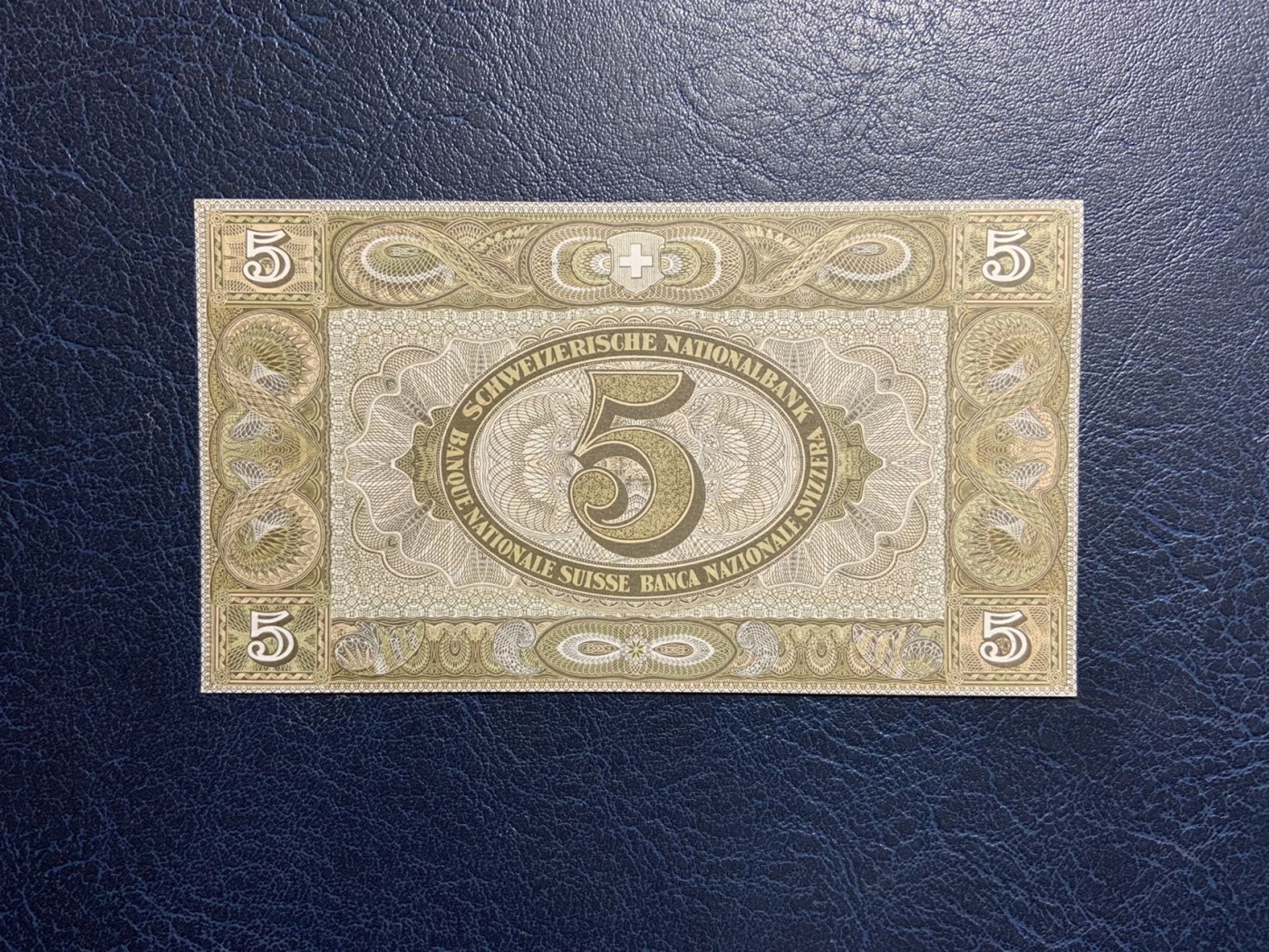 收藏联盟Quantum Auction 第316期拍卖  瑞士央行1951年5法郎 品相UNC 轻微点钞痕 号码无347 少见低面值