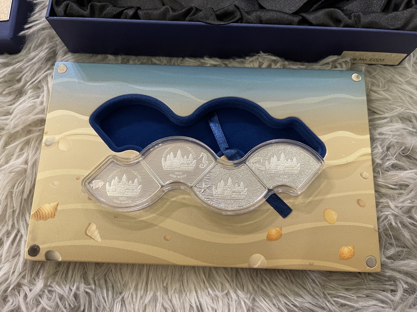 【币观天下】第2期钱币低佣金秒杀专场全场三件以上包邮 柬埔寨2014年海洋动物拼图精制银币套装 总共4枚 面值3000瑞尔 发行量3000套 