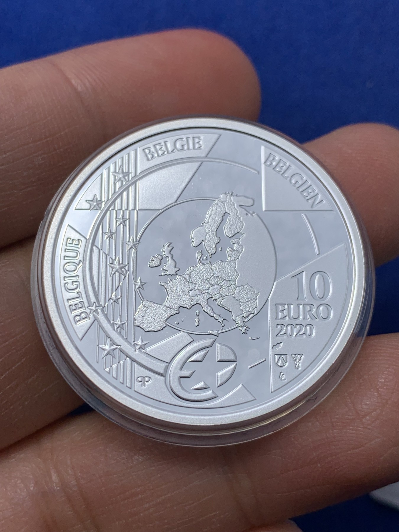 《竞宝斋》第232场-周日，周一 2场 (全场包邮) 比利时获奖币（21年硬币之星年度银币第三） 杨.凡.艾克《阿尔诺芬尼夫妇像》银币-10欧 带盒证  925银 发行量5000枚