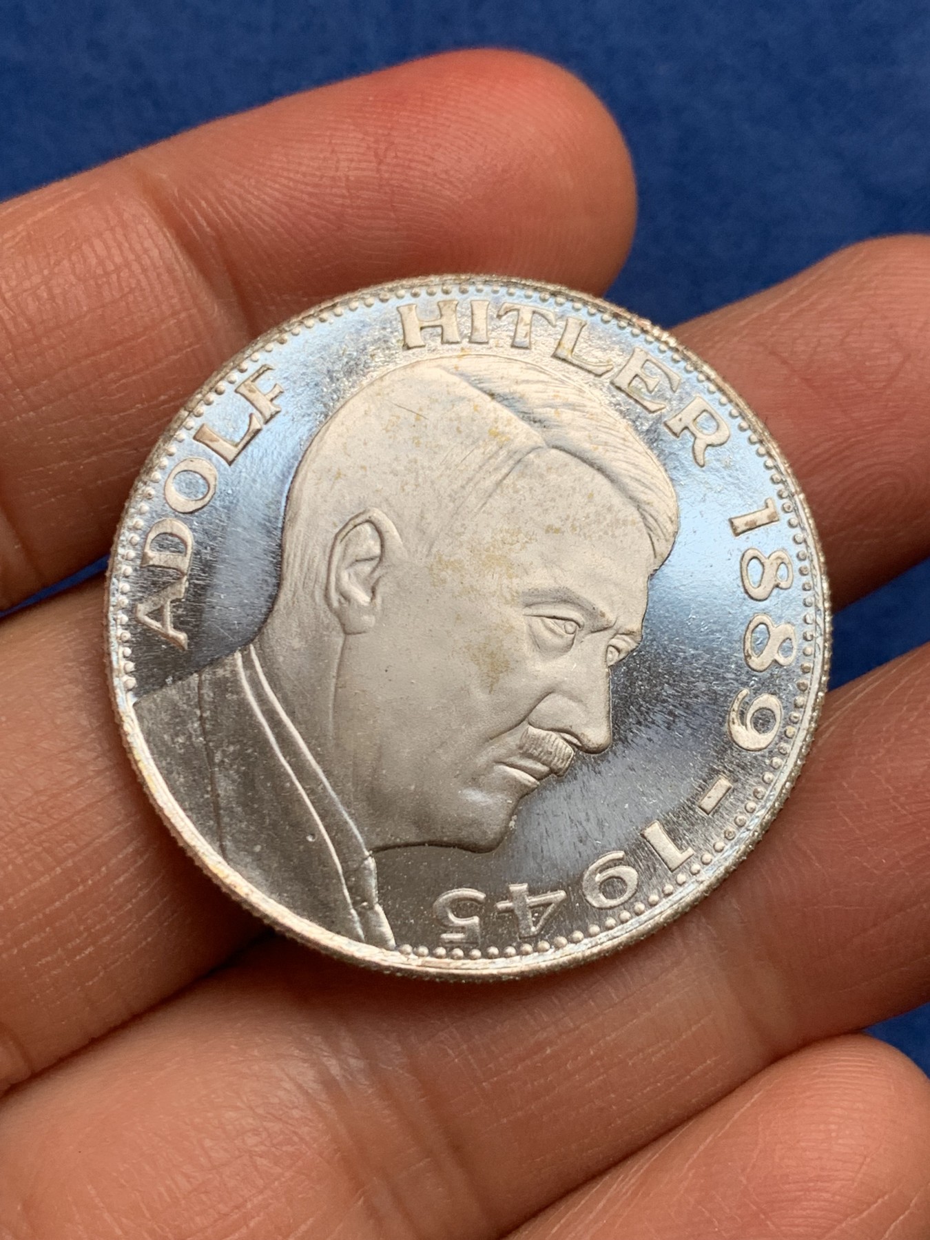 《竞宝斋》第232场-周日，周一 2场 (全场包邮) 元首后铸铝章