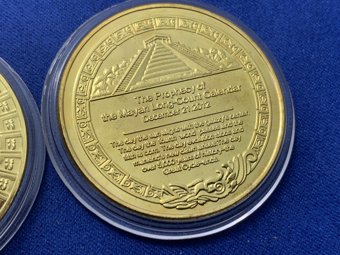 《竞宝斋》第232场-周日，周一 2场 (全场包邮) 2枚一组铜币 墨西哥美洲玛雅文化历法盘纪念章