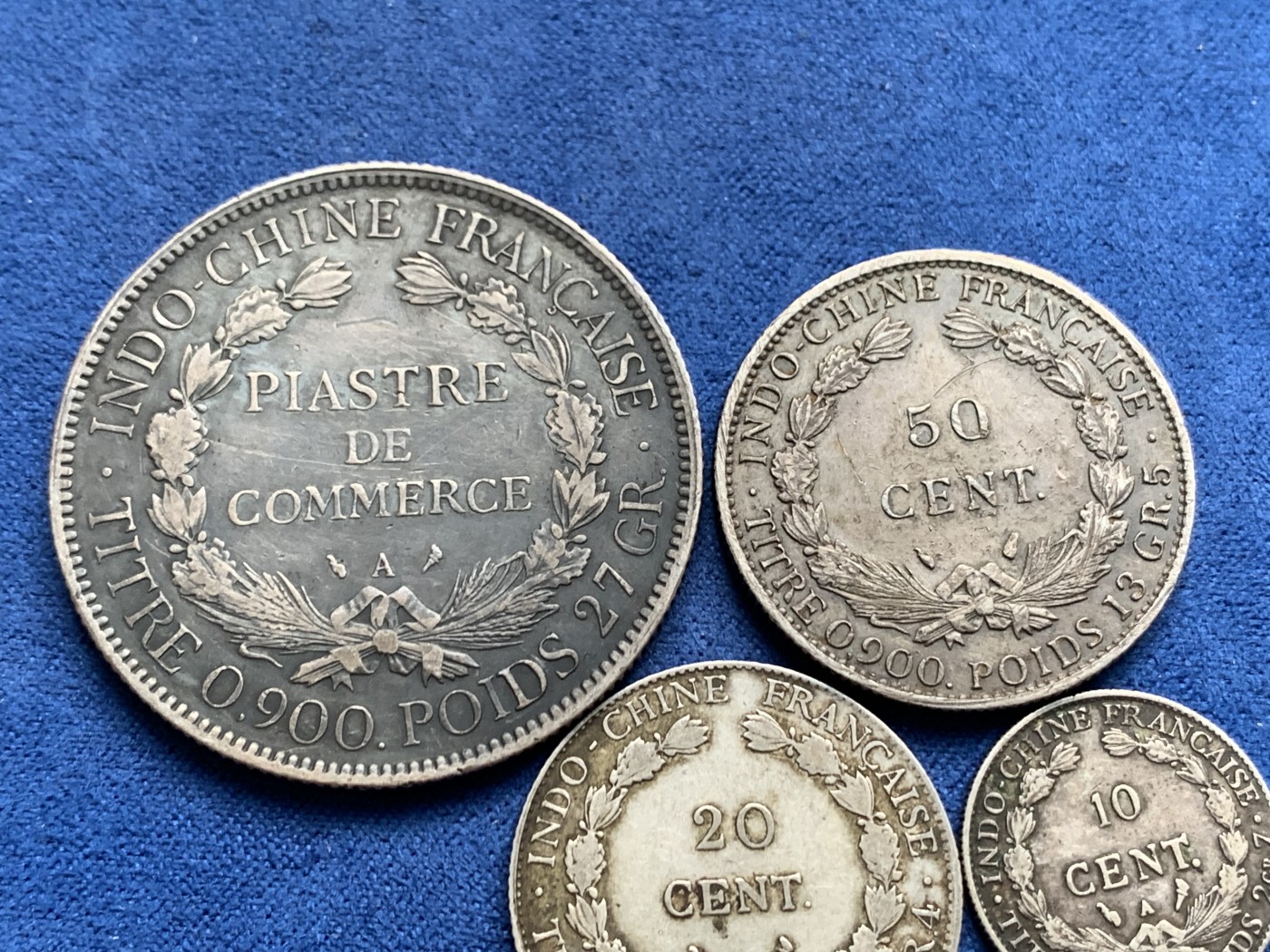 《竞宝斋》第232场-周日，周一 2场 (全场包邮) 4枚一套 法属印支1928年坐洋银币1皮亚斯特+20分+10分(1928年为五珍之一)+1936年50分