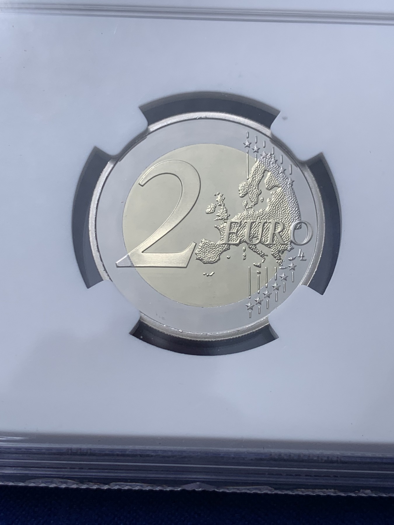 《竞宝斋》第232场-周日，周一 2场 (全场包邮) NGC-PF69UC 法国2020年医学研究2欧精制纪念币 首期蓝标 盒证齐全