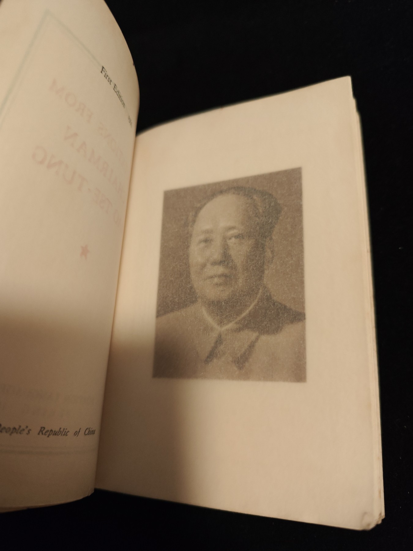 红色收藏🇨🇳毛主席像章红宝书0起专场🔥保真包老放心拍！ 毛主席语录红宝书，外国友人版