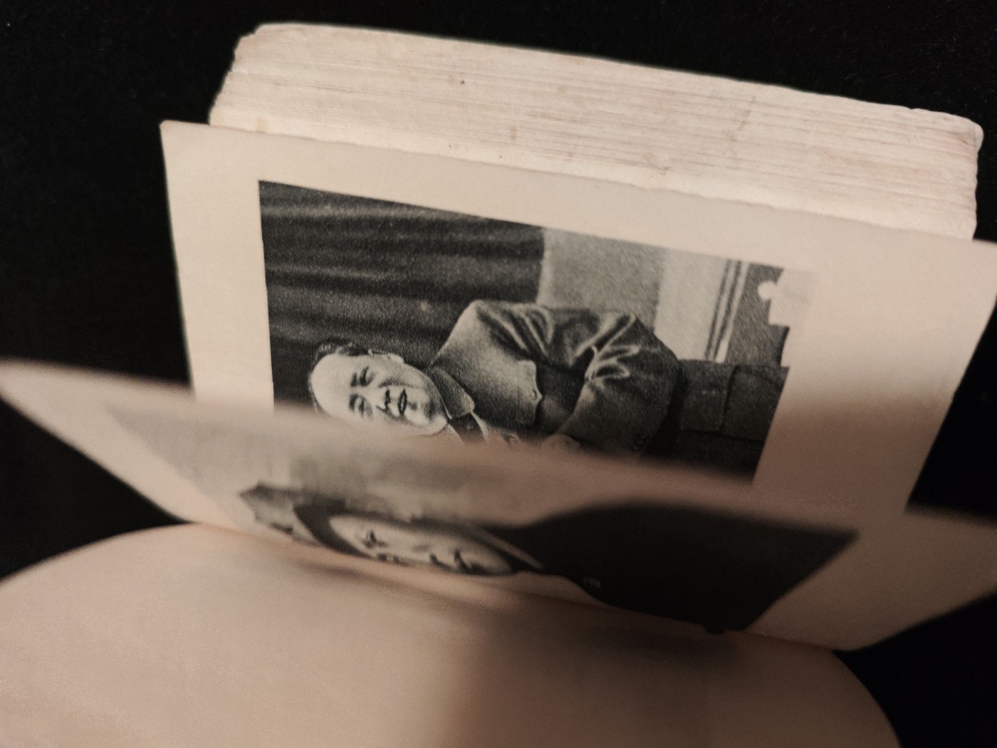 红色收藏🇨🇳毛主席像章红宝书0起专场🔥保真包老放心拍！ 毛、林语录合订本红宝书，彩图林提，附九大