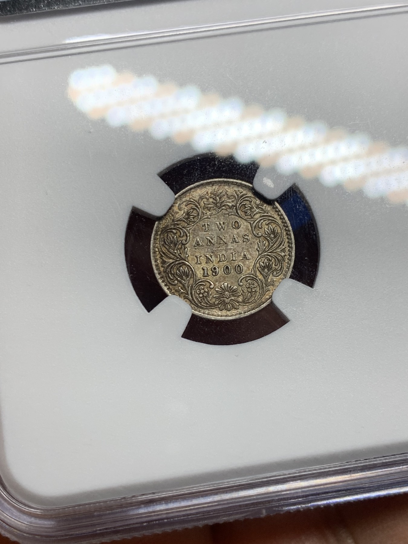 《竞宝斋》第232场-周日，周一 2场 (全场包邮) NGC AU55 英属印度1900年2安娜银币 老包浆