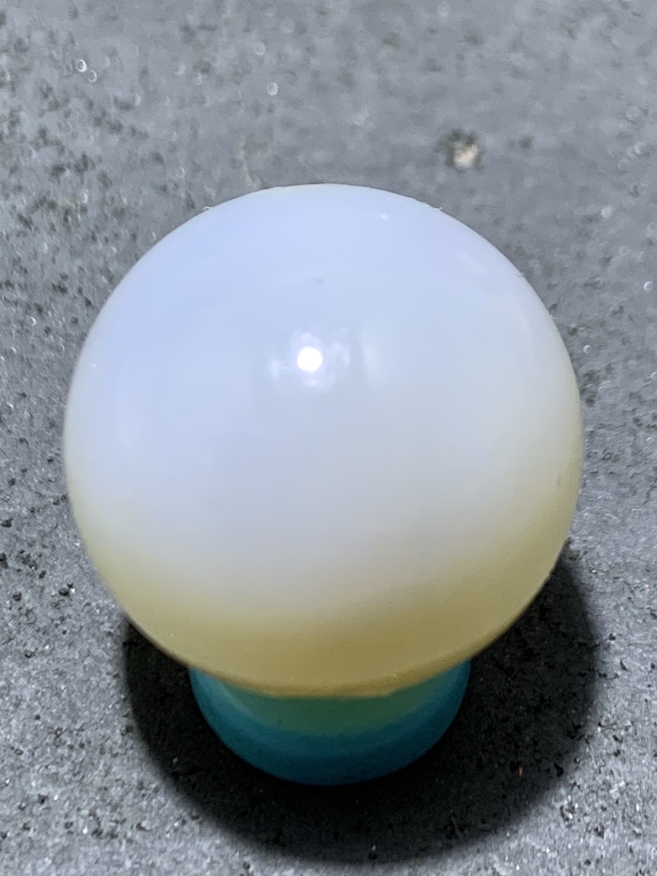 精美高玉化亚光海洋玉髓手工俏色巧雕爱心熊随形2.0随形圆珠一个