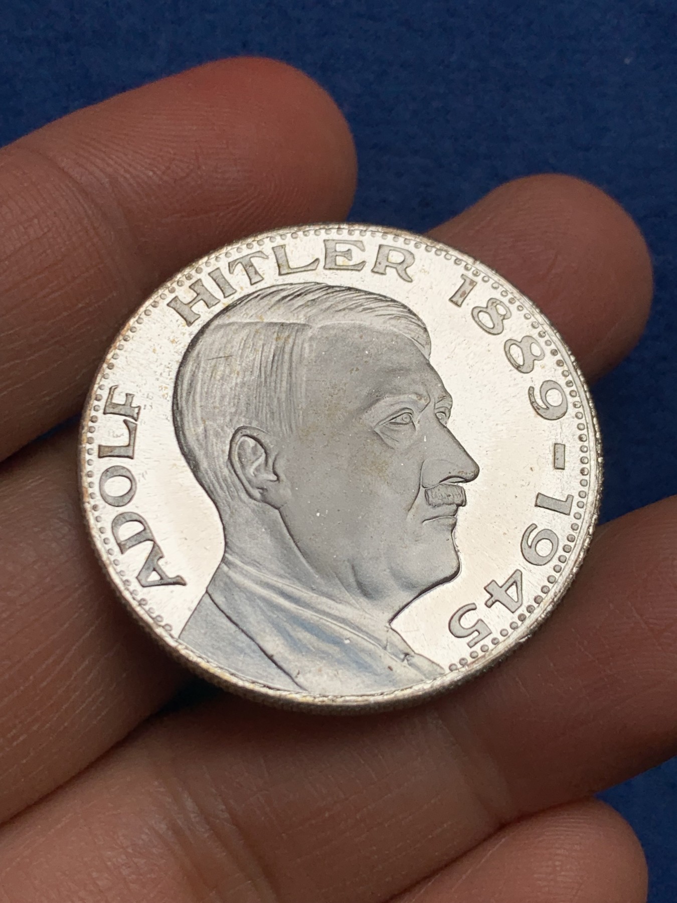 《竞宝斋》第232场-周日，周一 2场 (全场包邮) 元首后铸铝章