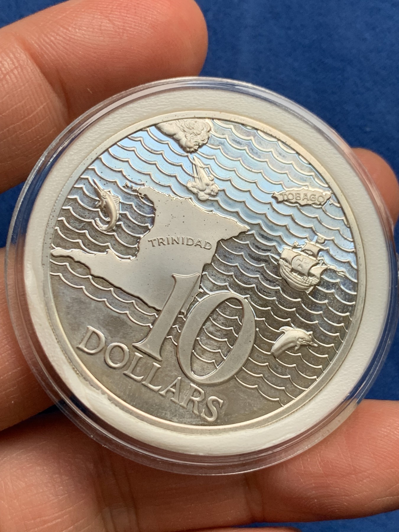 《竞宝斋》第232场-周日，周一 2场 (全场包邮) 1973年特立尼达和多巴哥地图版大银币，10元，厚重感满满！