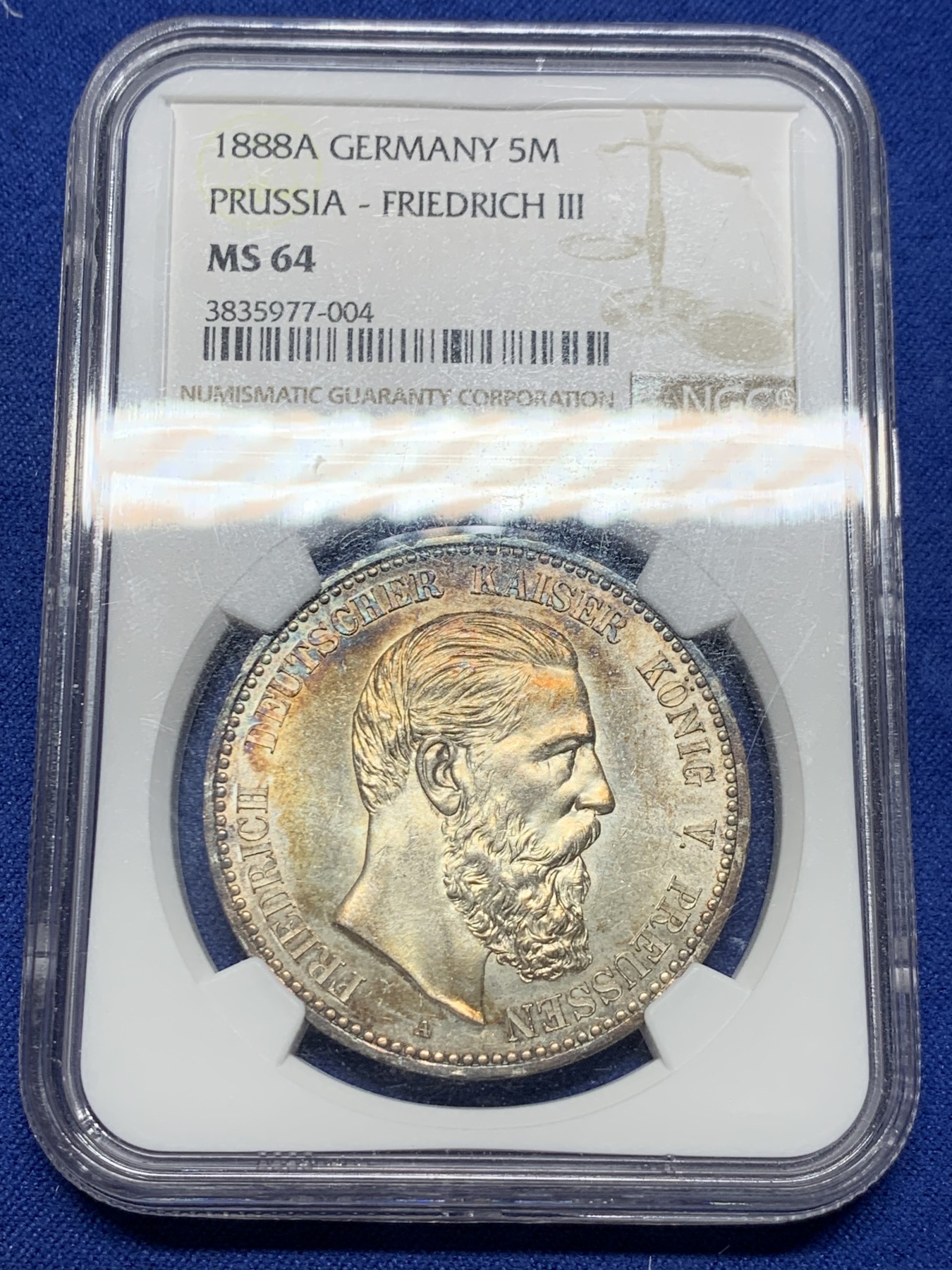 《竞宝斋》第232场-周日，周一 2场 (全场包邮) NGC-MS64 1888 三皇之年德国普鲁士腓特烈三世5马克 双面五彩包浆 丝绸底板
