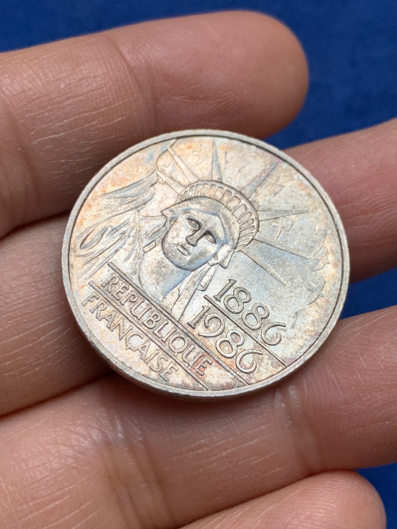 《竞宝斋》第232场-周日，周一 2场 (全场包邮) 法国1986年自由女神100法郎银币