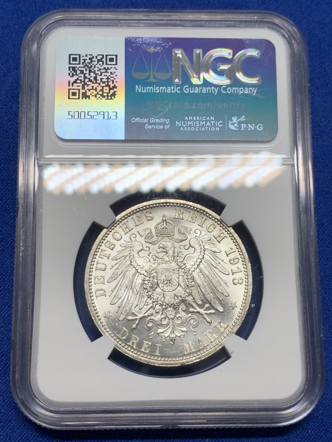 《竞宝斋》第232场-周日，周一 2场 (全场包邮) NGC-MS62 德国 普鲁士 1913年 威廉二世军装花枝3马克银币 压力十足转光感炫目