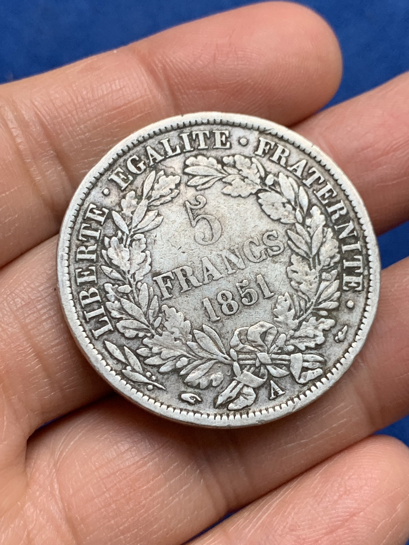 《竞宝斋》第232场-周日，周一 2场 (全场包邮) 法国1851年A谷物女神5法郎银币，细节不错包浆自然