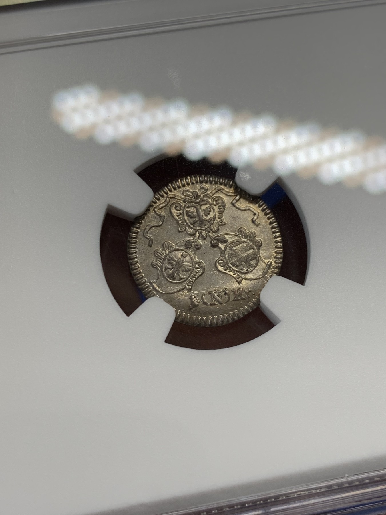 《竞宝斋》第232场-周日，周一 2场 (全场包邮) NGC-UNC 1773年 神圣罗马帝国纽伦堡城市景观小银币 面值1克鲁泽  精制细腻 尽显250年前的德系精工