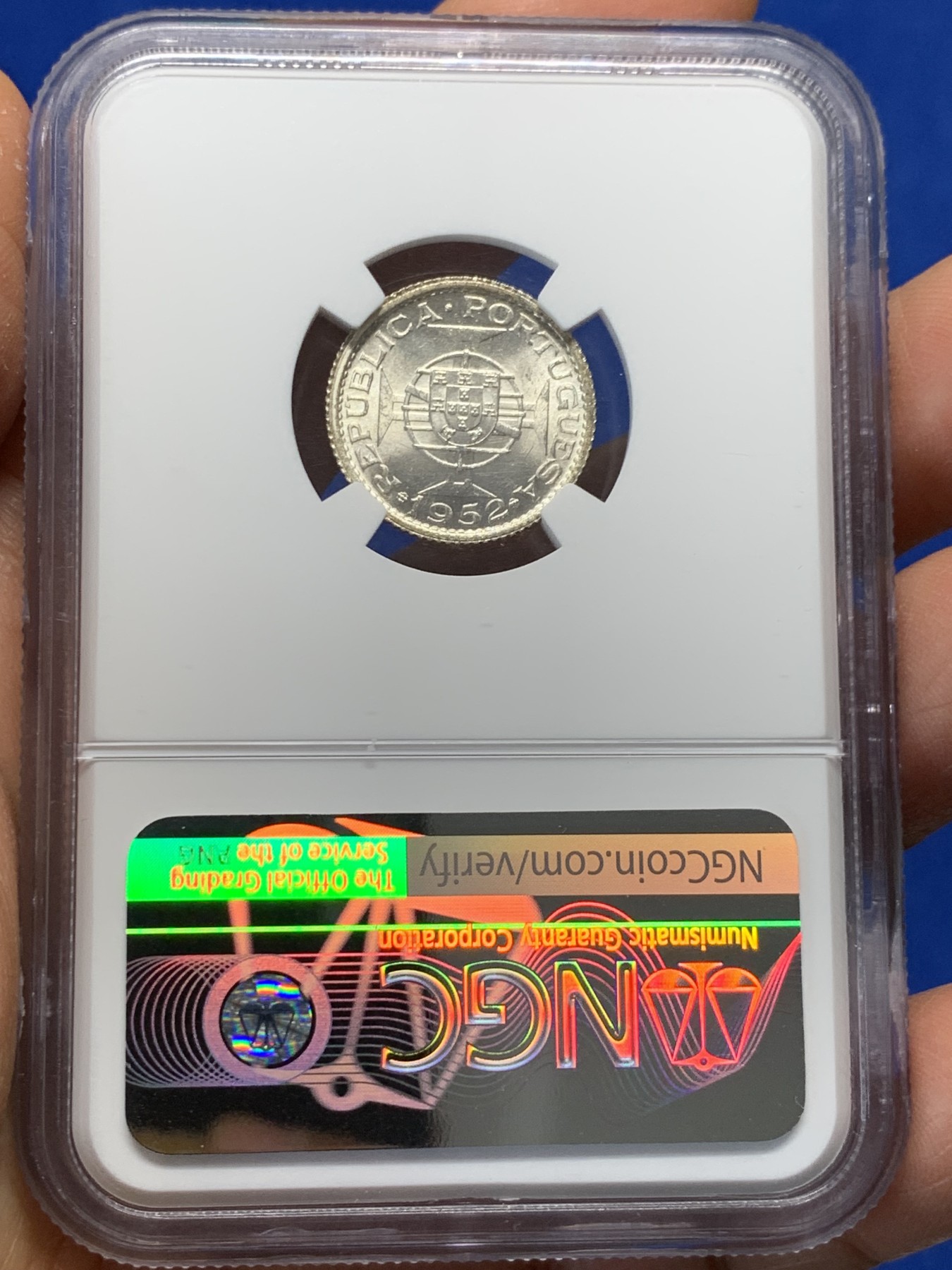 《竞宝斋》第232场-周日，周一 2场 (全场包邮) NGC MS64 澳门1952年一元银币 澳门第一套流通银币 配套佳品