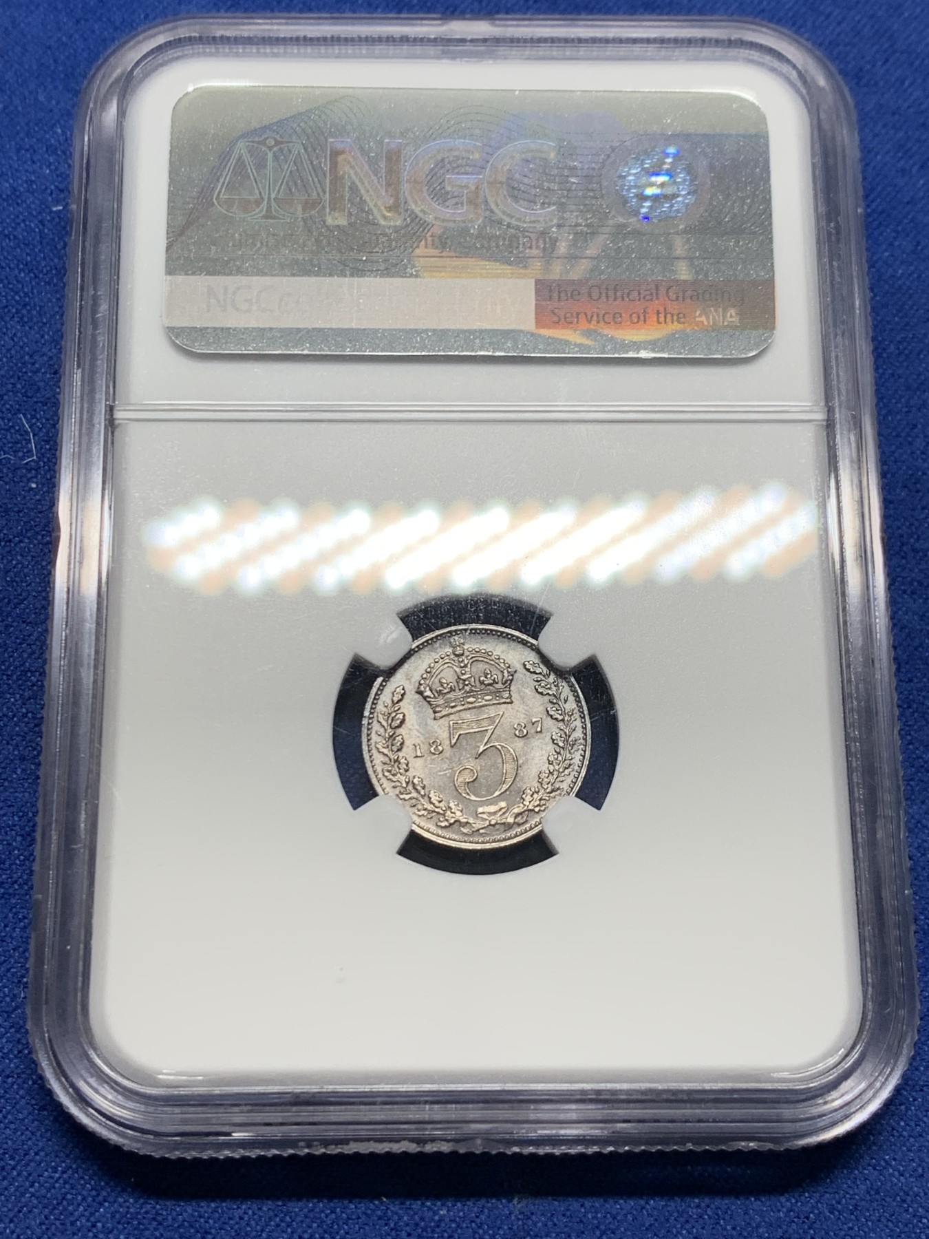 《竞宝斋》第232场-周日，周一 2场 (全场包邮) NGC MS63 1887年维多利亚高冠3便士银币 原味深五彩 带点镜面感 底板丝滑 漂亮的转光