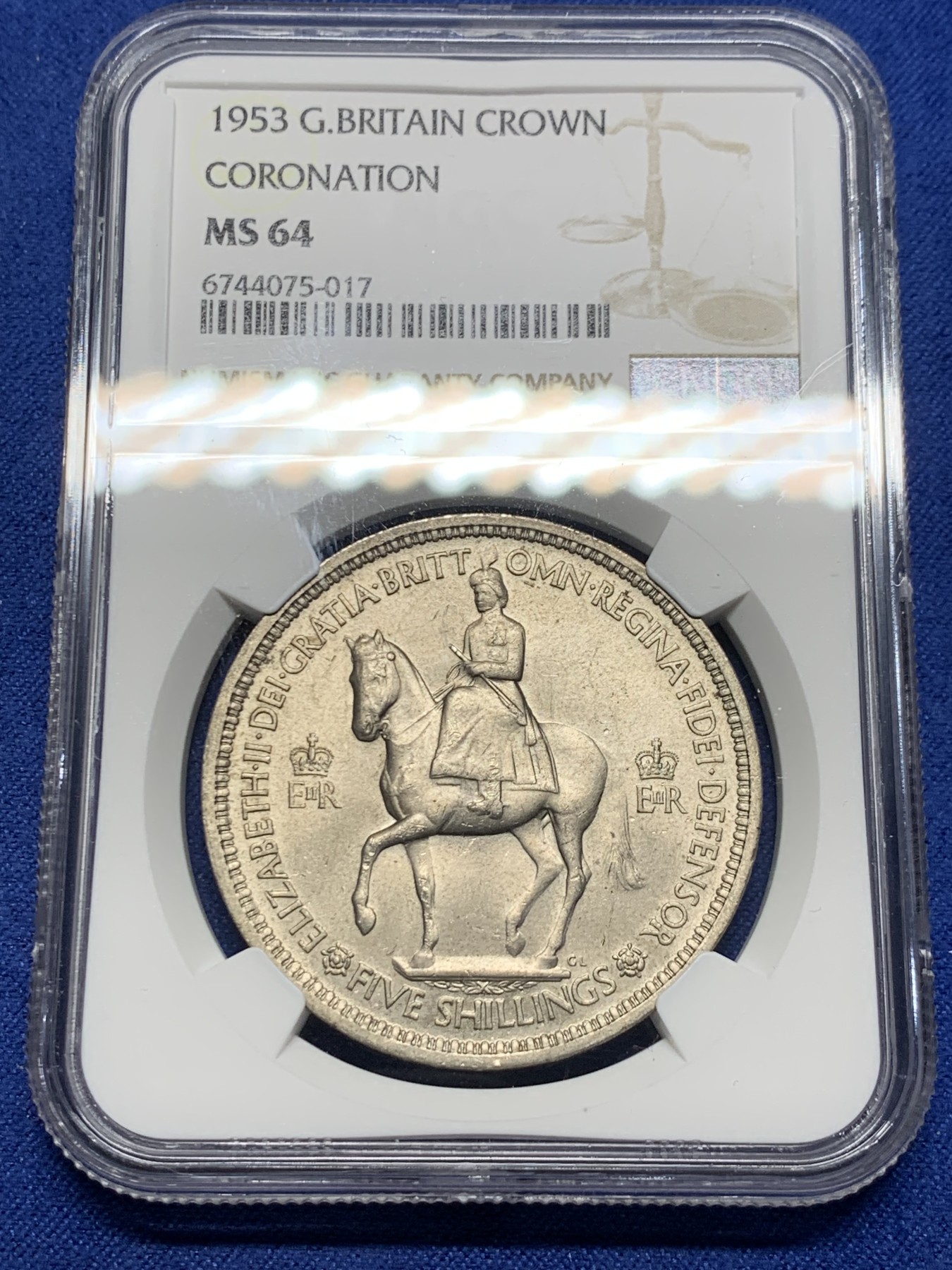 《竞宝斋》第232场-周日，周一 2场 (全场包邮) NGC MS64 英国1953年伊丽莎白二世登基纪念克朗 淡包浆 强光 有点低评了