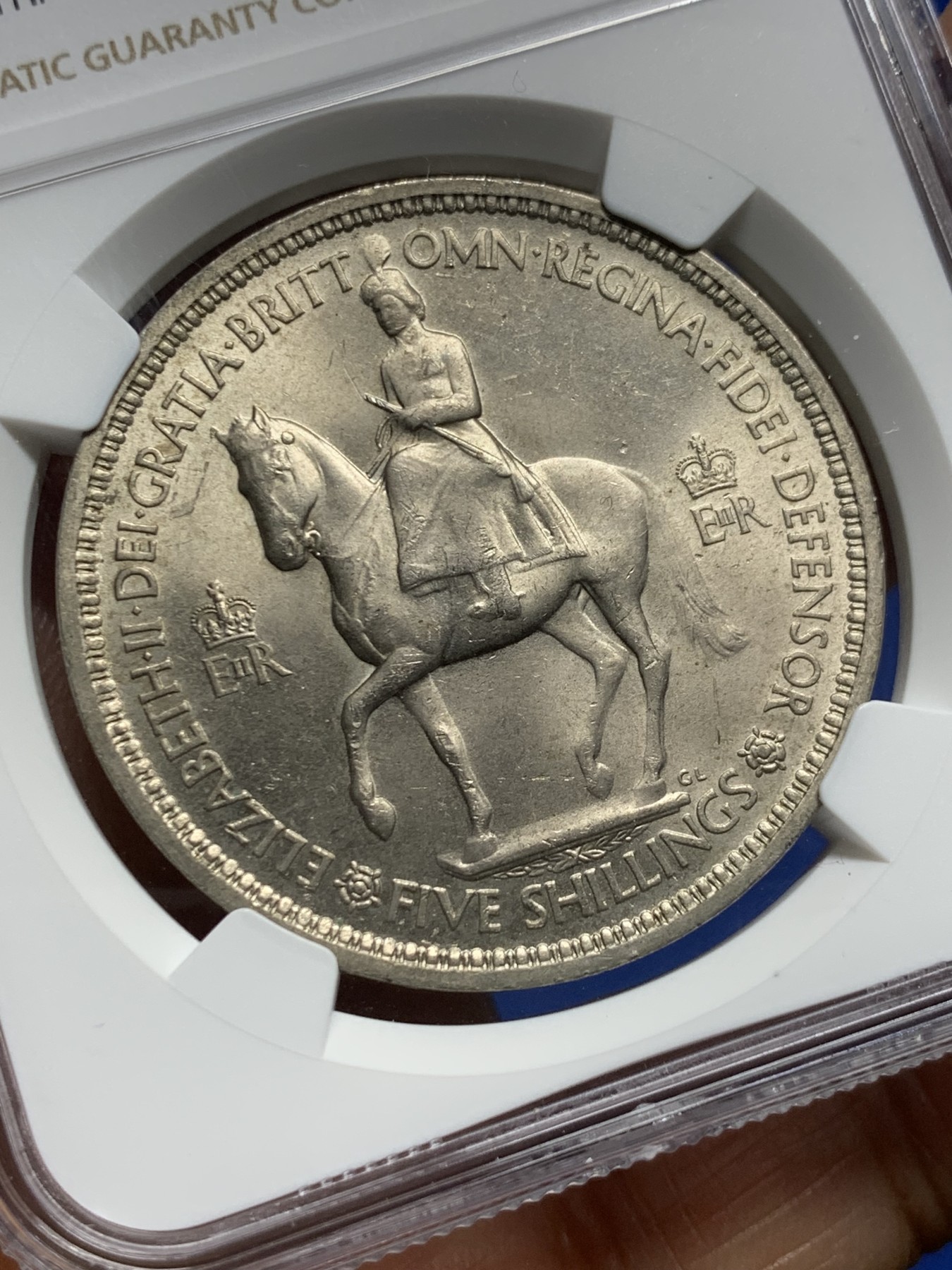 《竞宝斋》第232场-周日，周一 2场 (全场包邮) NGC MS64 英国1953年伊丽莎白二世登基纪念克朗 淡包浆 强光 有点低评了