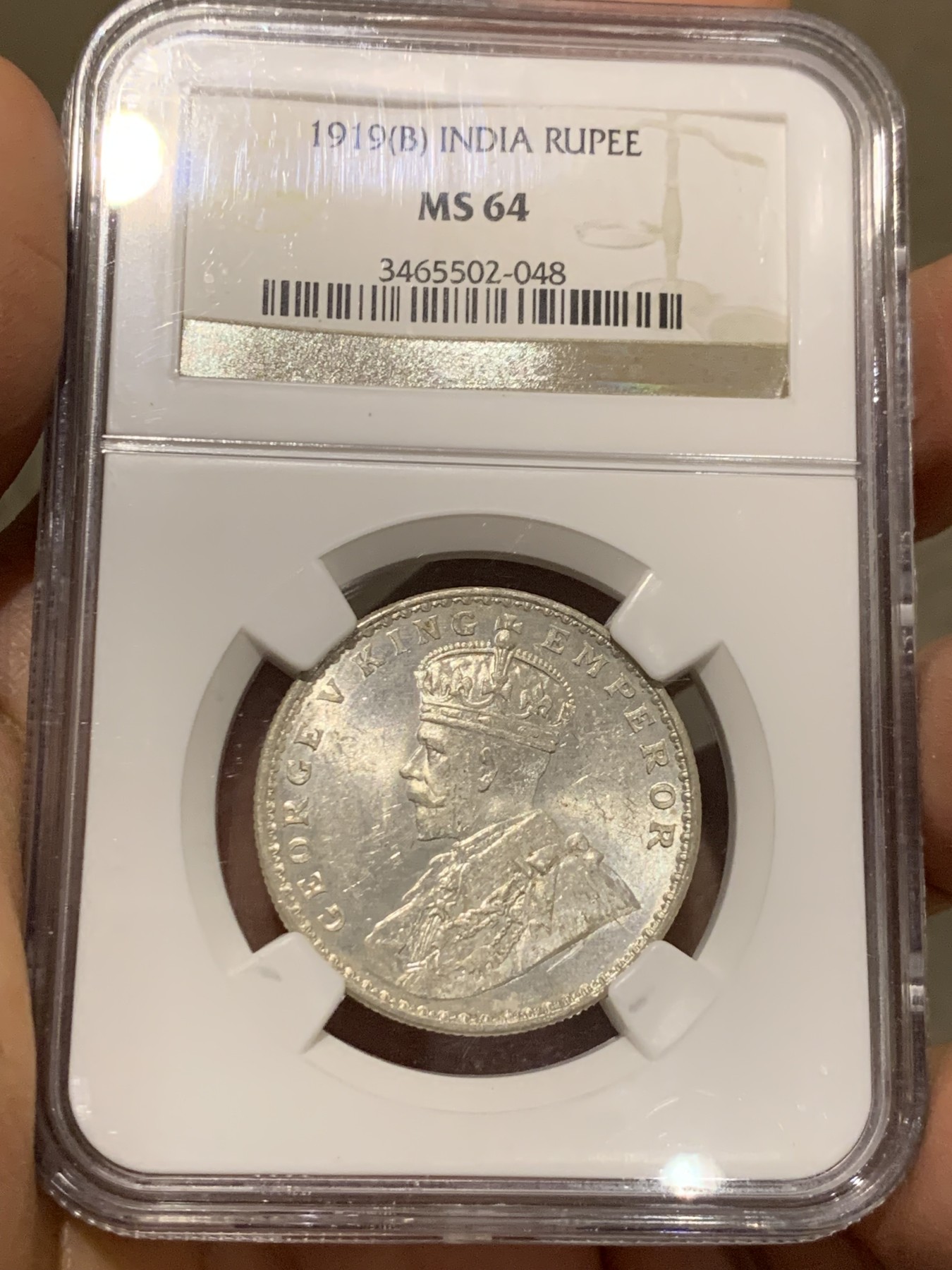 《竞宝斋》第232场-周日，周一 2场 (全场包邮) NGC MS64 英属印度1919年B版孟买厂乔五1卢比银币 高分64