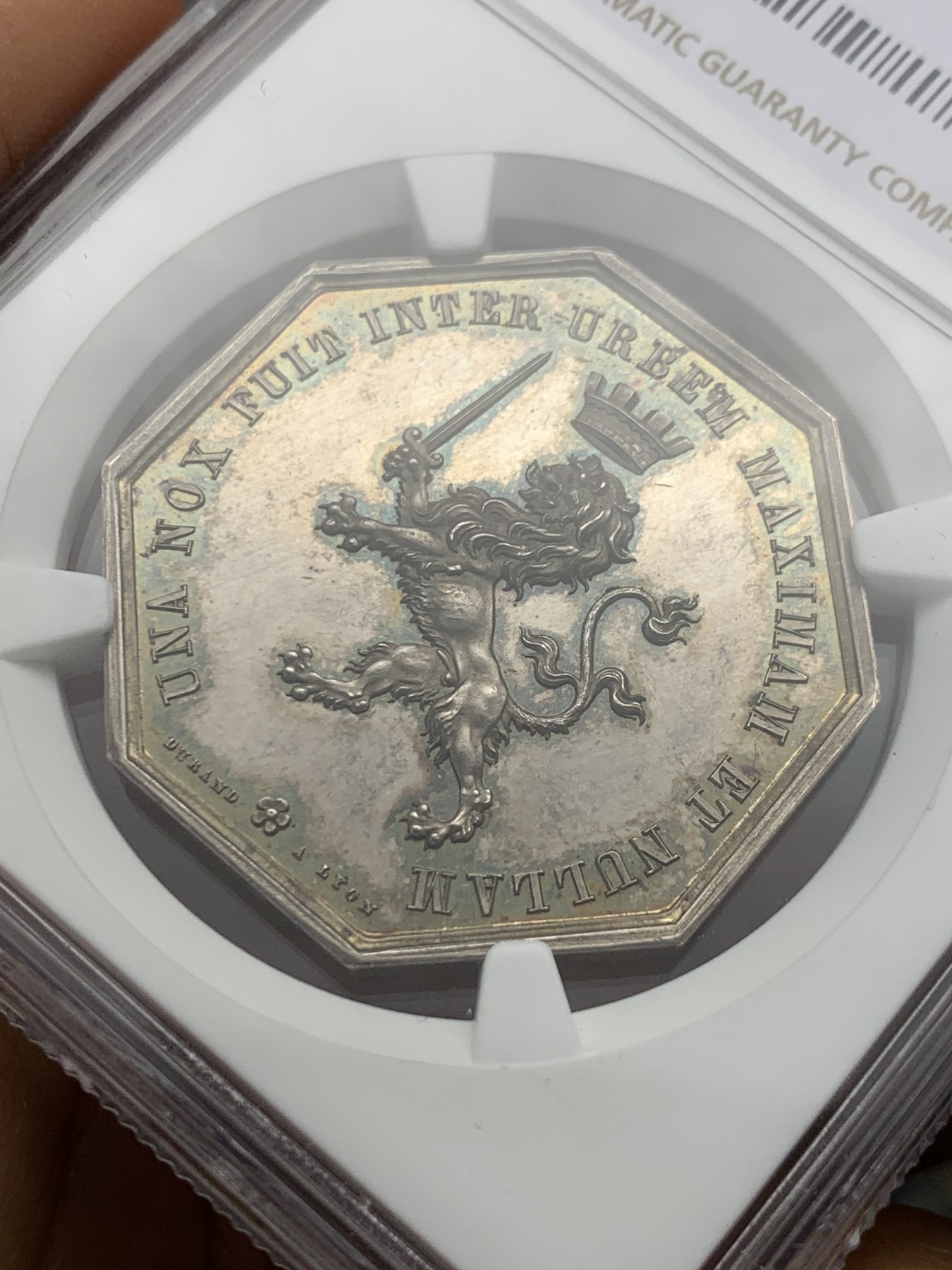 《竞宝斋》第232场-周日，周一 2场 (全场包邮) NGC MS62 法国里昂保险八角银章 船首边铭 早期难得